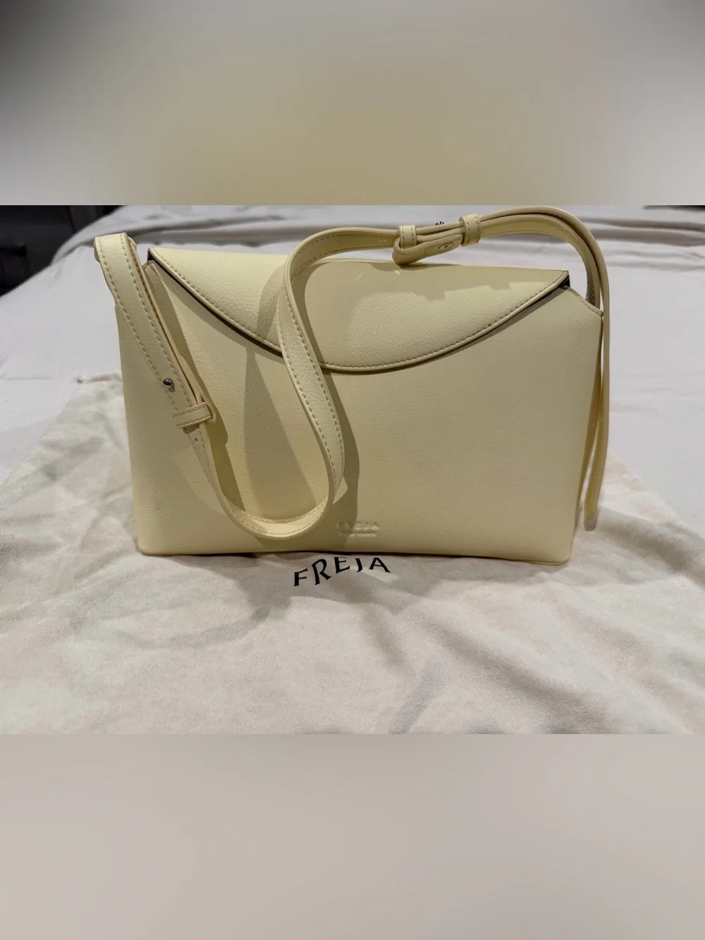 Freja New York Hudson bag in Butter